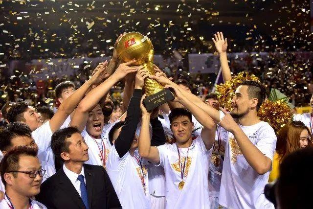 郇斯楠NCAA首场表现分析：短暂上场贡献2分
